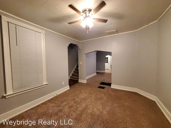 2nd image of 2347 Noble Ave