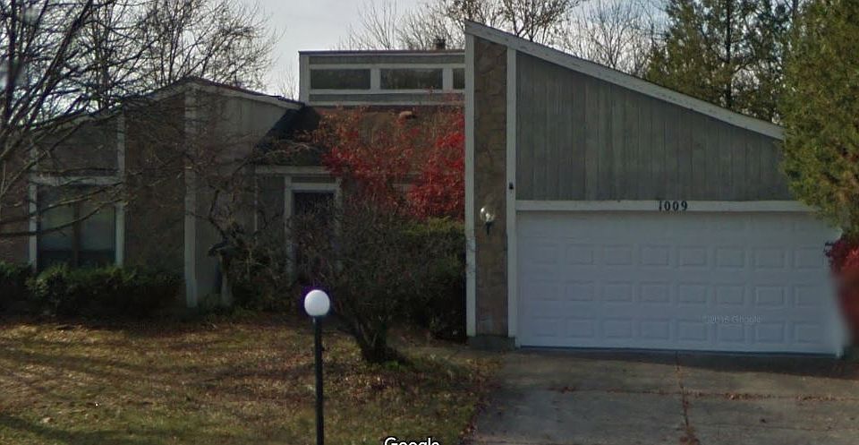 1st image of 1009 Earl Ct