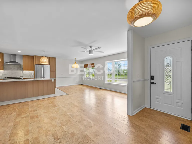 406 W Blackbeard Rd — Photo 25