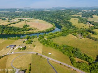 1740 Holston River Dr, Rutledge, TN 37861