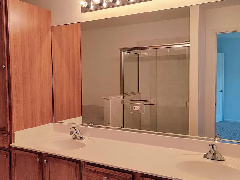 Principal Bedroom Bath