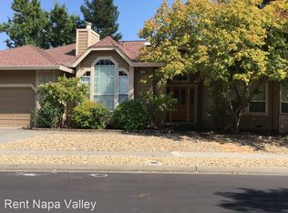 1560 Centennial Cir, Calistoga, CA 94515