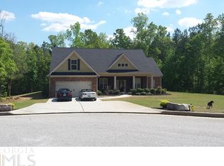 3 Cainbridge Park Cir, Newnan, GA 30263