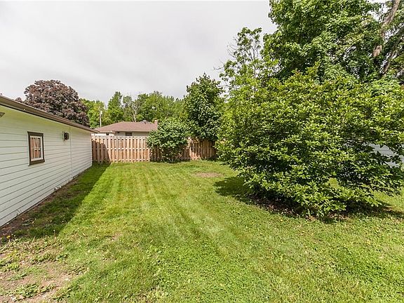 3rd image of 6360 Mariana Dr