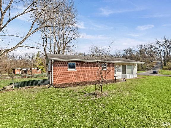 3rd image of 2800 Dutch Hollow Rd