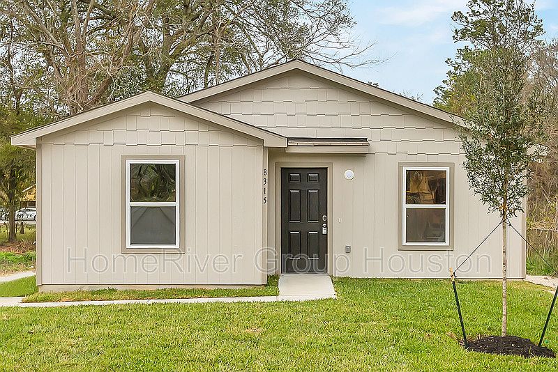 1st image of 8315 Nyssa Ave