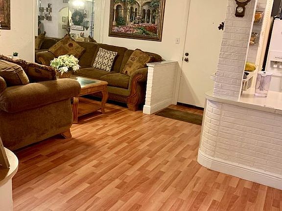 3rd image of 7170 Ashmont Cir #106