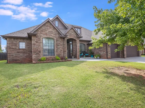 100 S Nelson Dr, Mustang, OK 73064