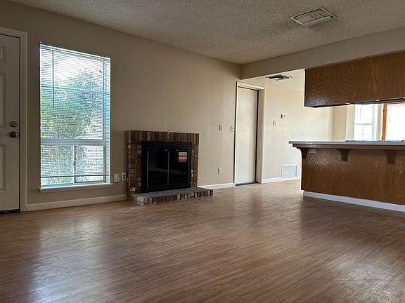 4th image of 1012 W Alene Ave #B