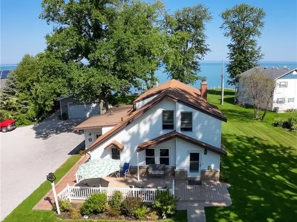 7311 Lake Rd, Madison, OH 44057