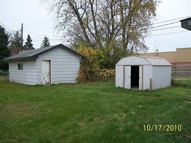 2nd image of 425 C St NE