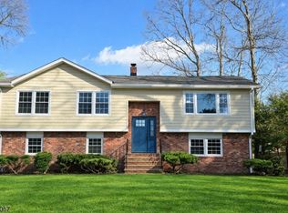 12 Roosevelt Ave, East Hanover Twp., NJ 07936