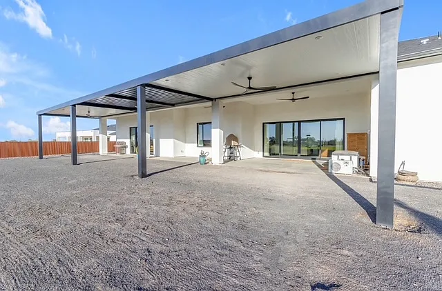 35150 N Bell Rd — Photo 5