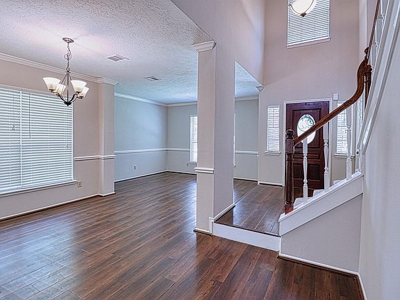 5th image of 427 Birch Hill Dr