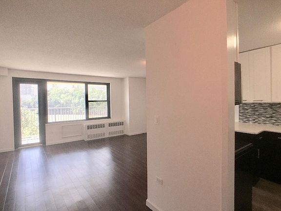 3rd image of 150 W 225th St APT 21K