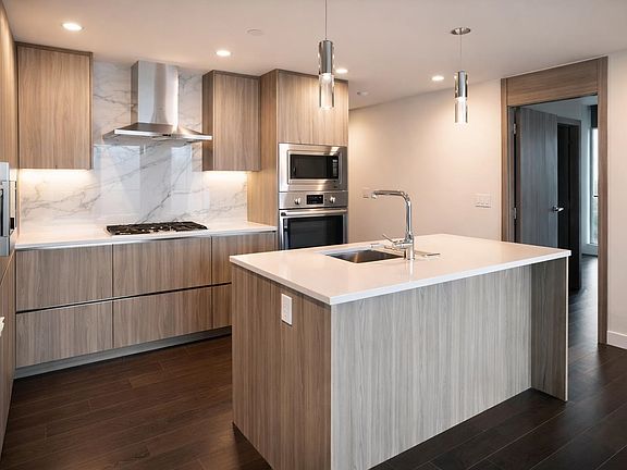 5th image of 4890 Lougheed Hwy #4307