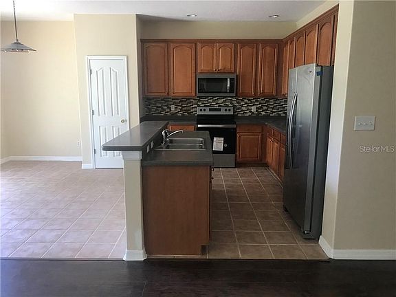 4th image of 4656 Bay Laurel Ct