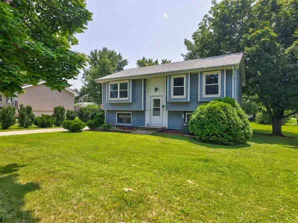 424 Fairview Dr, Madrid, IA 50156