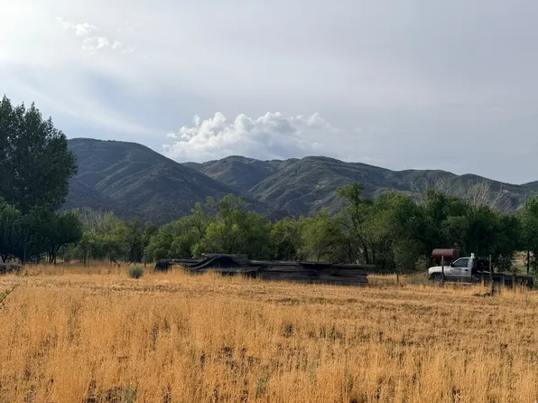 375-300 E, Levan, UT 84639