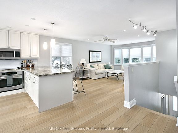 3rd image of 104 Lauries Ct