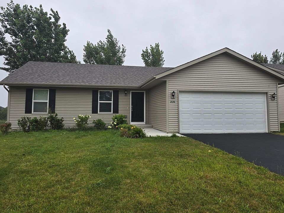 1st image of 2076 Meadow Ave