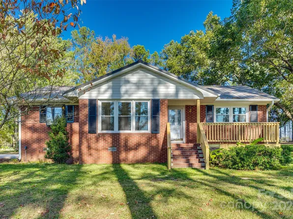 2554 W Chester School Rd, Chester, SC 29706