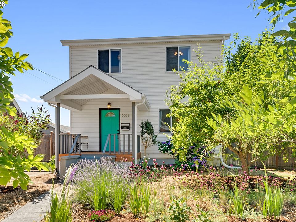 1st image of 6028 SE Gladstone St