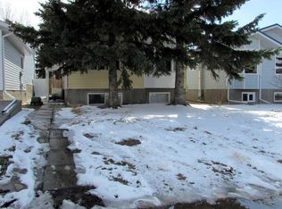 65 Roberts Cres, Red Deer, AB T4P3K7