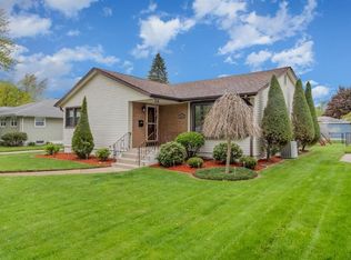 1639 Terrace Dr, Schererville, IN 46375