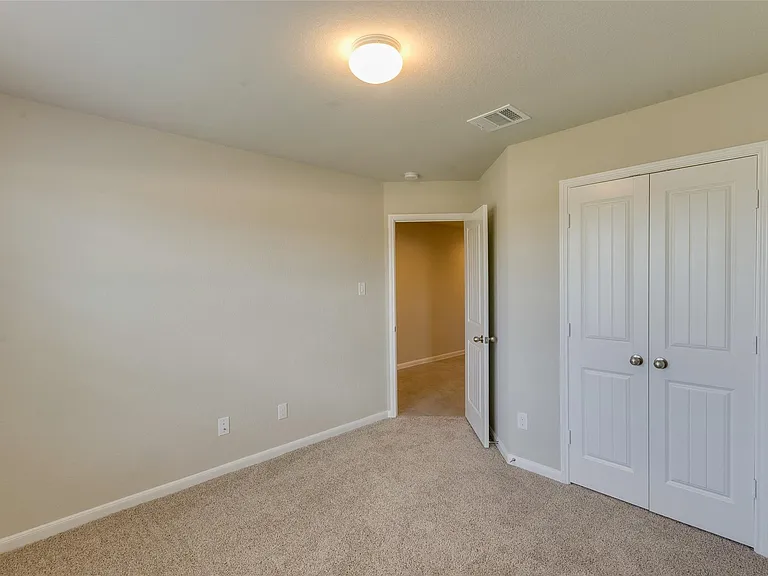 2213 Del Mar — Photo 7