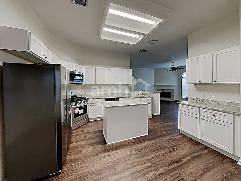 22111 Cassini Ct — Photo 3