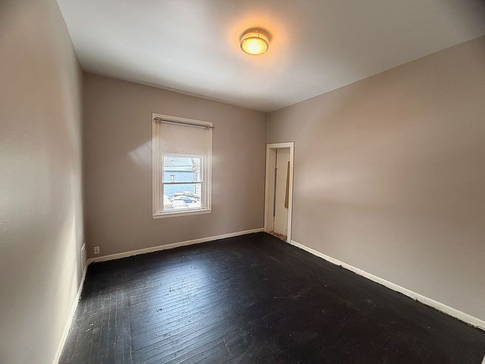 1st image of 2500 W Fond Du Lac Ave #2476