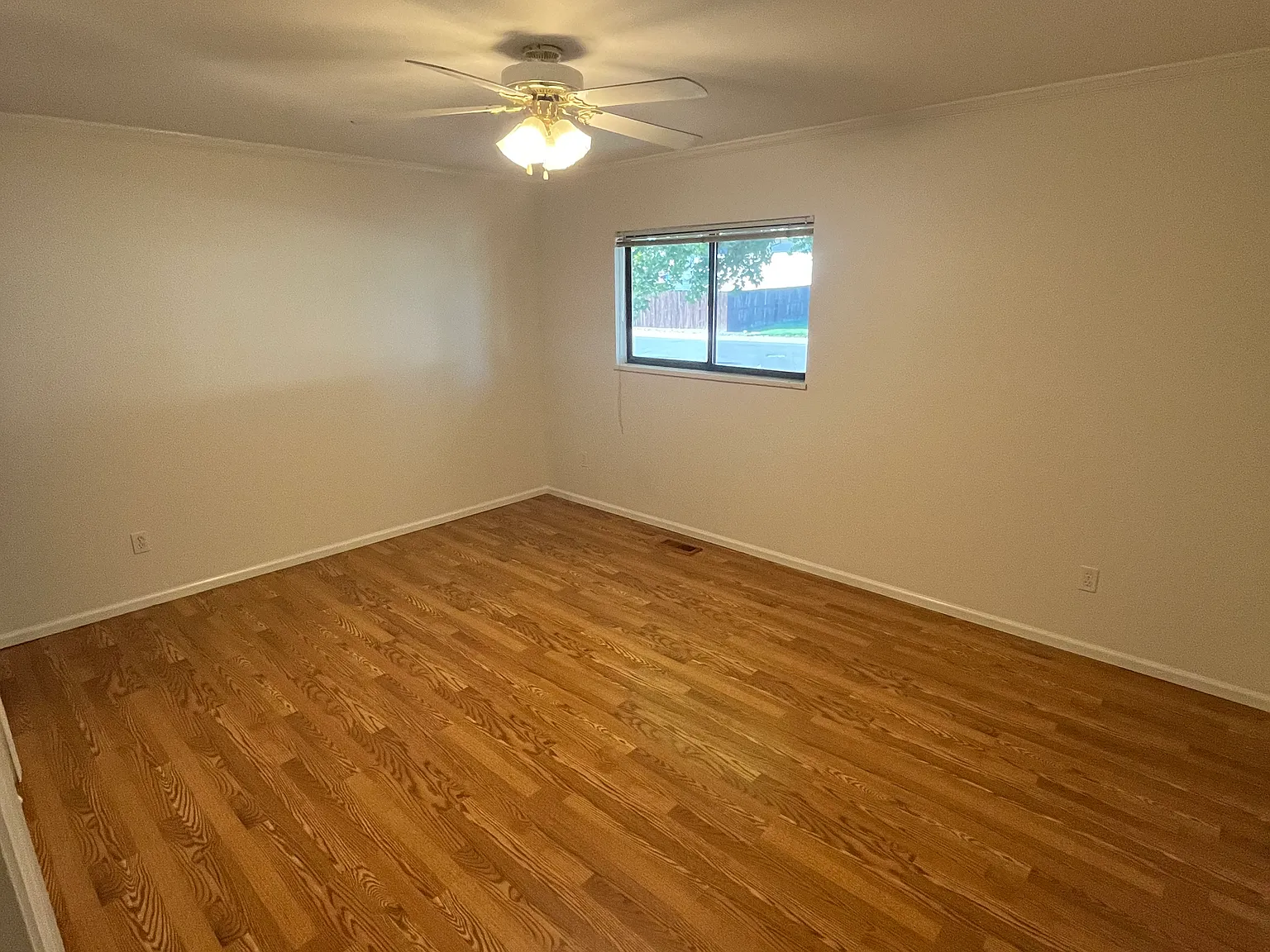 3003 Country Rd — Photo 3