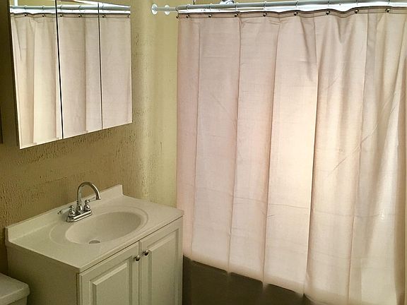 4th image of 1811 S 16th St APT 1