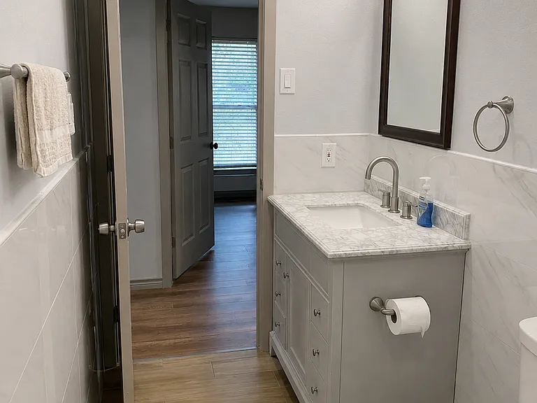 915 Pinehurst Dr — Photo 16