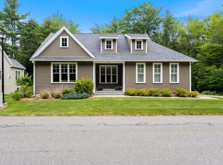 27 Sycamore Lane #1, Kennebunk, ME 04043
