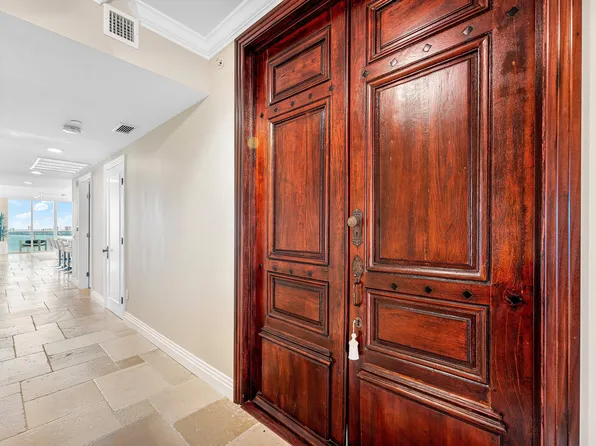 2650 Lake Shore Drive #2106, Riviera Beach, FL 33404