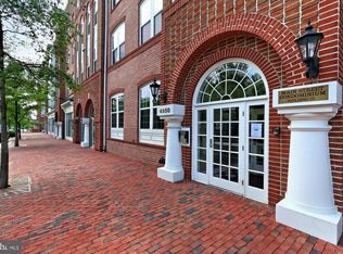 4950 Brenman Park Dr APT 203, Alexandria, VA 22304