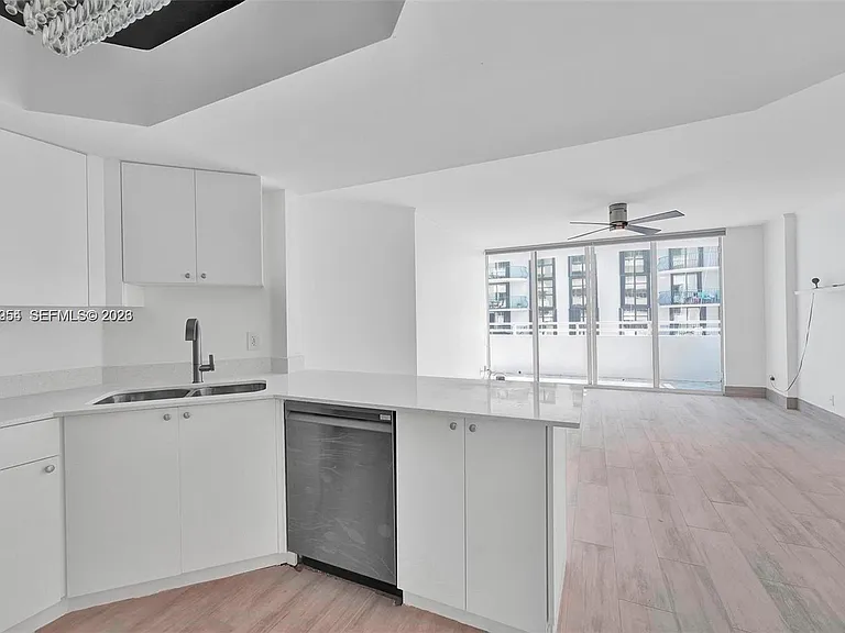 8911 Collins Ave #703 — Photo 6