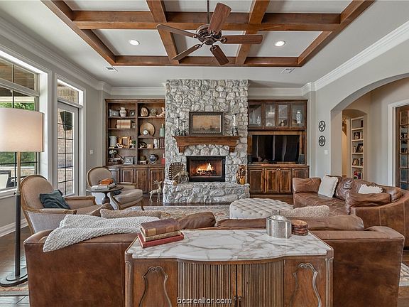 4th image of 3648 Calusa Springs Dr