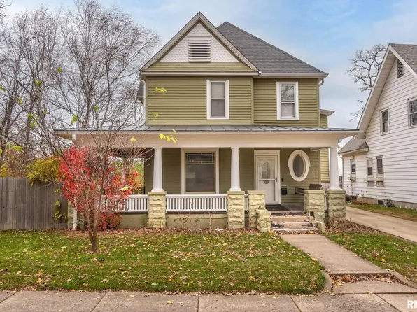 1519 11th Ave, Moline, IL 61265