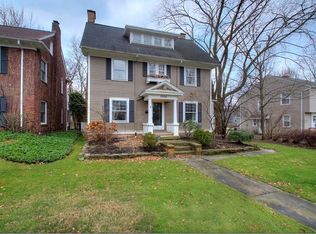 2902 Corydon Rd, Cleveland Heights, OH 44118
