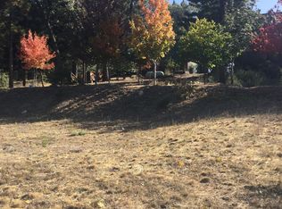 5 Park Dr, Running Springs, CA 92382