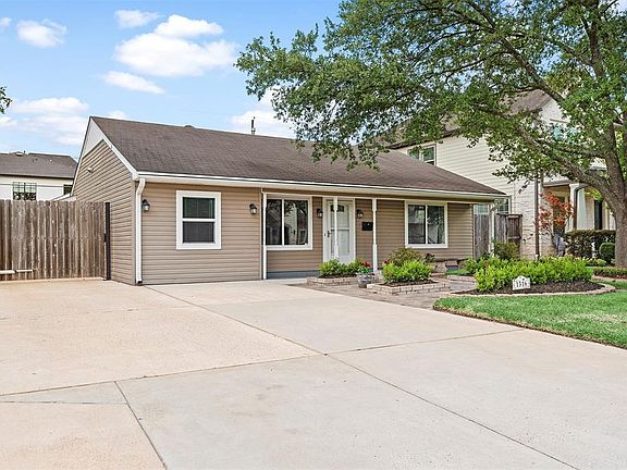 2nd image of 1316 Althea Dr