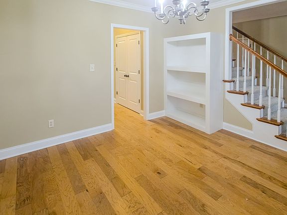 5th image of 8516 Reagan Woods Ln