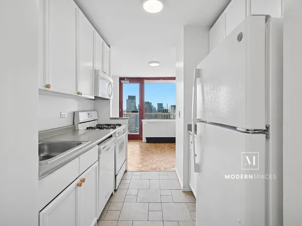 4-74 48th Avenue image 5 of 28