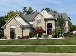 52829 Seven Oaks Dr, Shelby Township, MI 48316