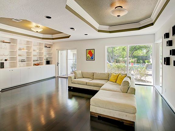 2nd image of 5027 Braesvalley Dr