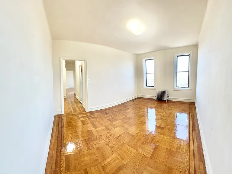 1314 Ocean Pkwy #4 — Photo 2
