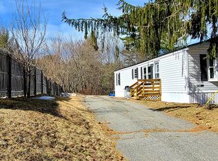 26 Hicks Rd, Augusta, ME 04330